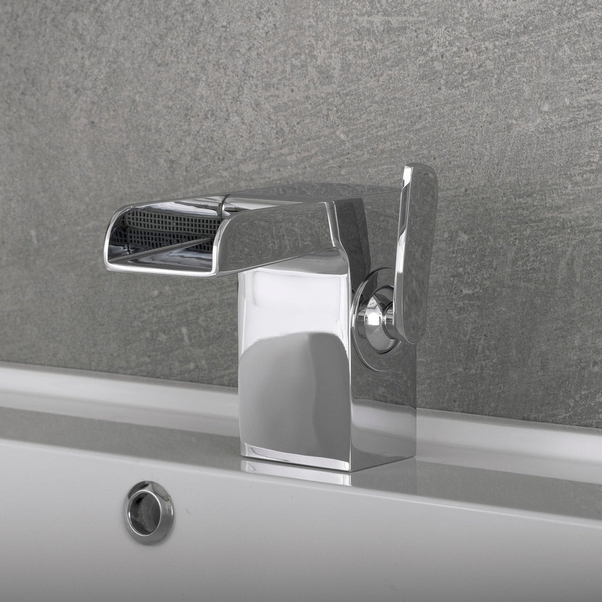 DAX Brass Single Handle Waterfall Bathroom Faucet, Chrome DAX-9825
