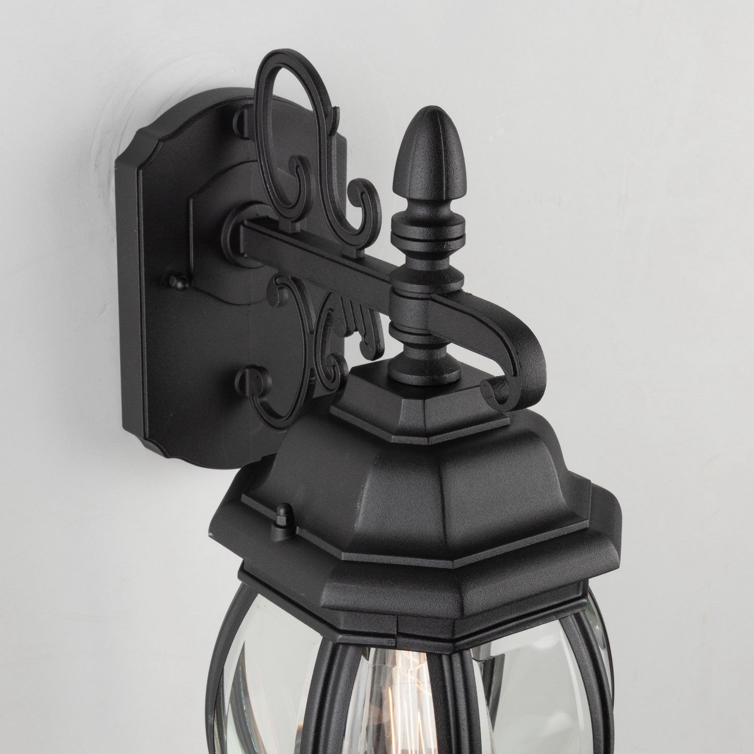Classico Outdoor Wall Light