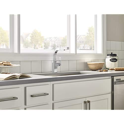 Gerber D404562 Chrome Mid-town Single Handle Pull-out Kitchen Faucet