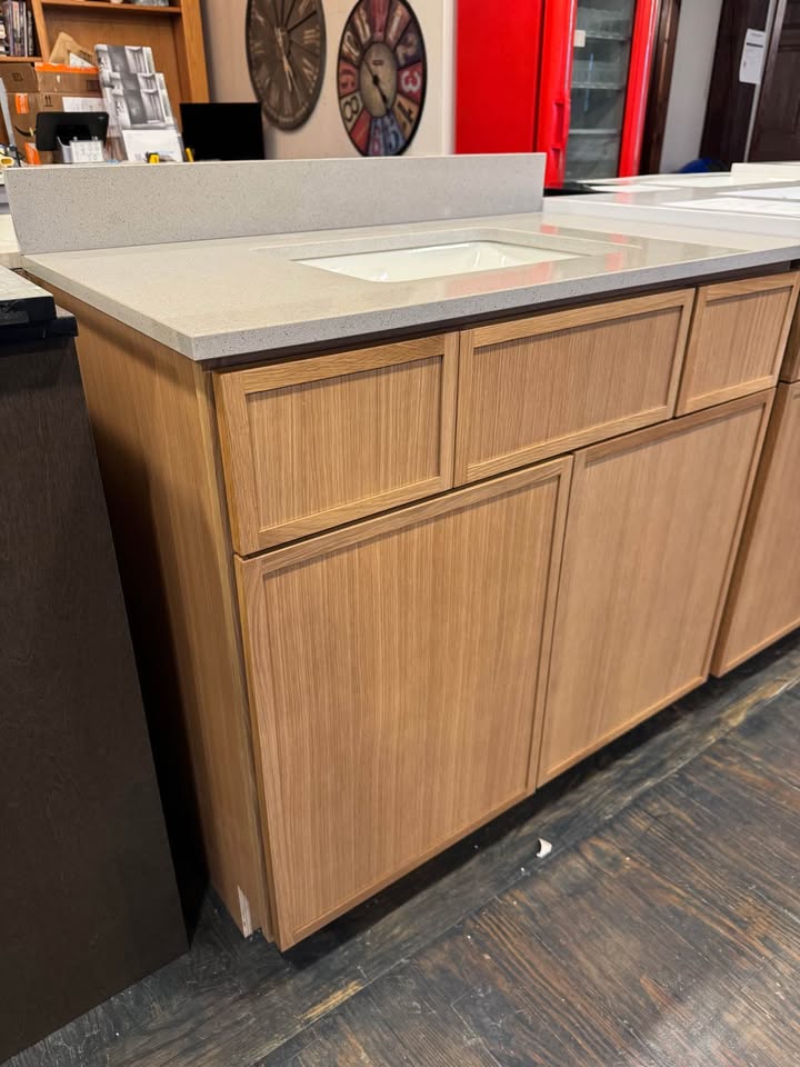 36” Oslo Oak Bathroom Vanity W/ Quartz Top