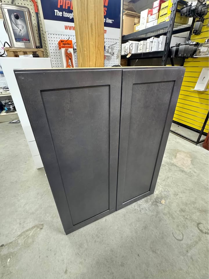 Fabuwood 33” Wall Cabinet