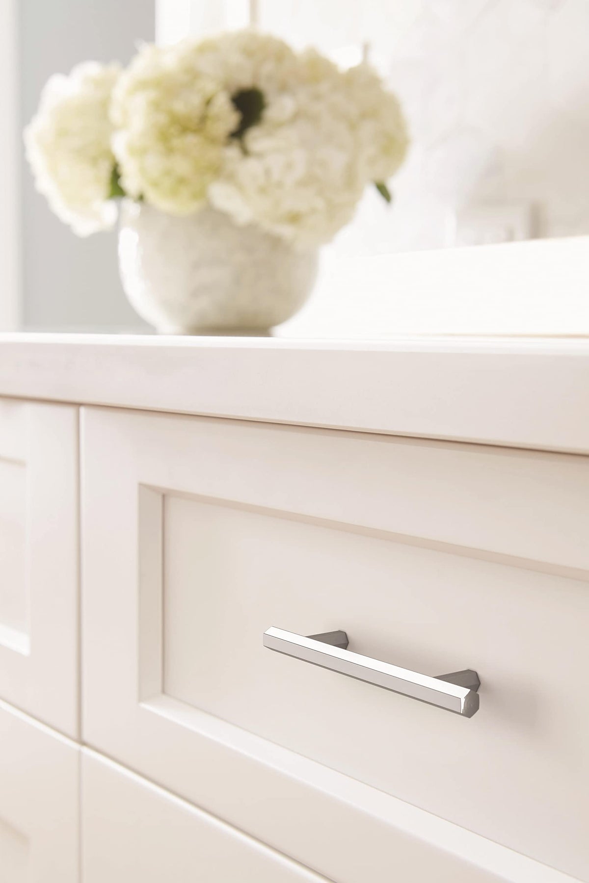 Amerock Cabinet Pull Polished Chrome 3-3/4 inch (96 mm) Center-to-Center Caliber 1 Pack Drawer Pull Cabinet Handle Cabinet Hardware
