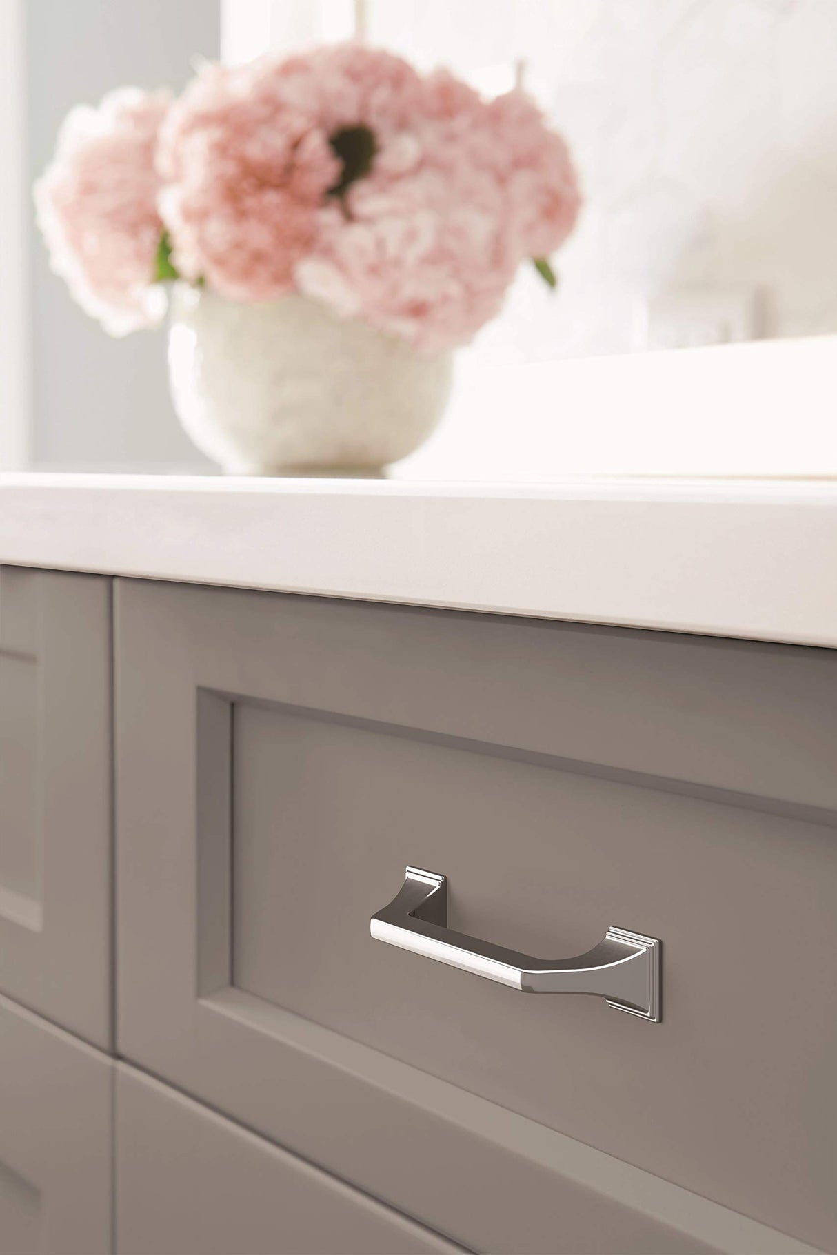 Amerock Cabinet Pull Polished Chrome 3-3/4 inch (96 mm) Center-to-Center Exceed 1 Pack Drawer Pull Cabinet Handle Cabinet Hardware