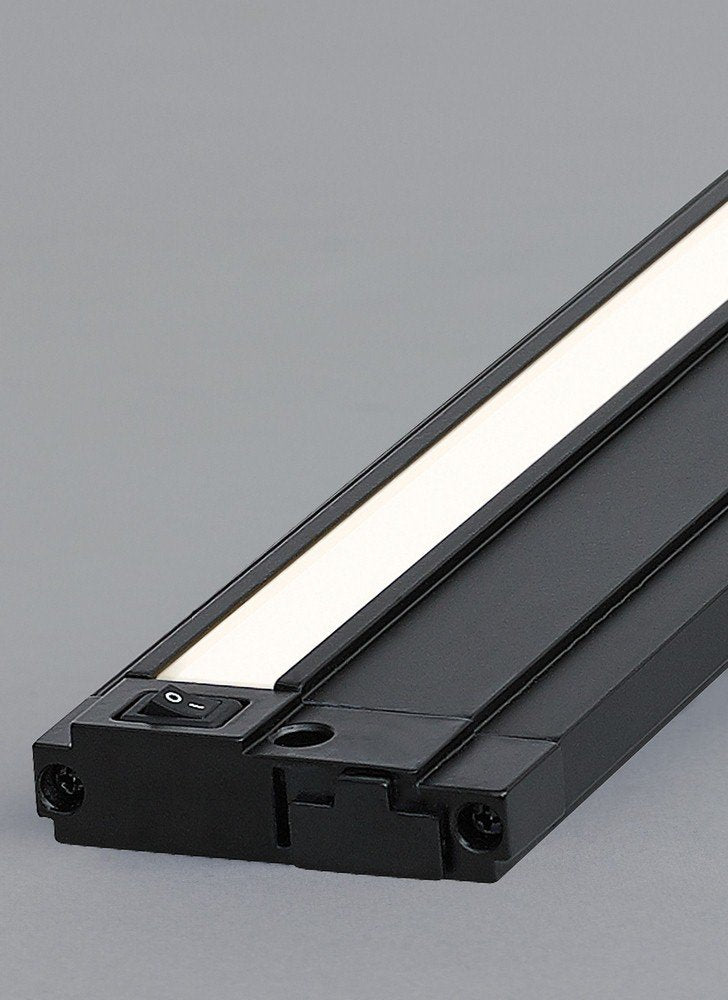 Tech 700UCF1382W-LED
