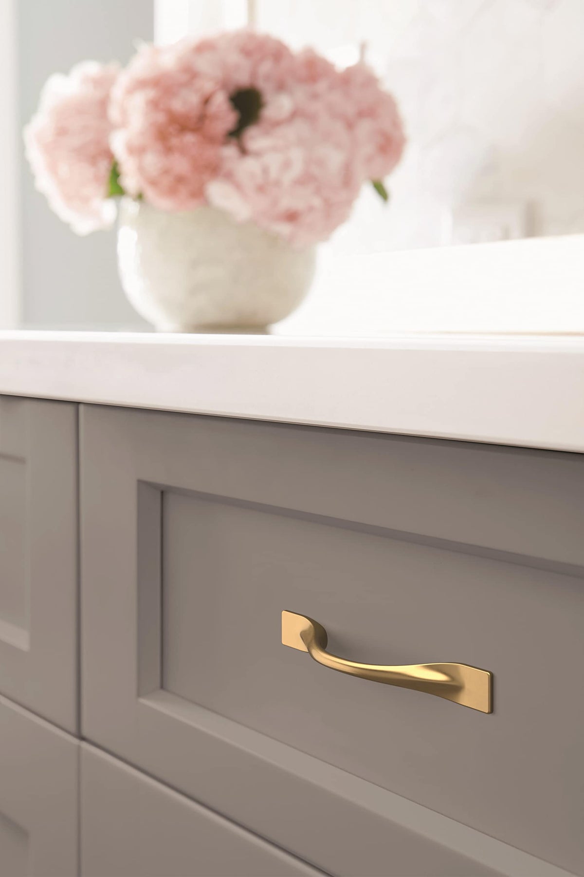 Amerock Cabinet Pull Champagne Bronze 3-3/4 inch (96 mm) Center-to-Center Uprise 1 Pack Drawer Pull Cabinet Handle Cabinet Hardware