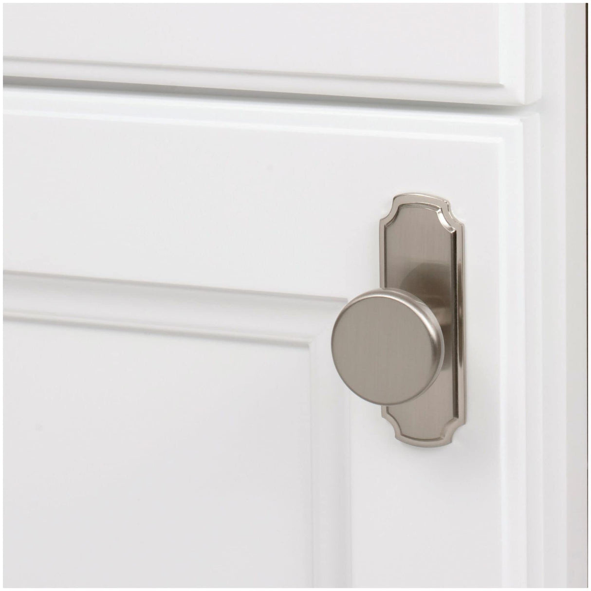 Jeffrey Alexander B812-BC 2-13/16" Brushed Chrome Knob Backplate