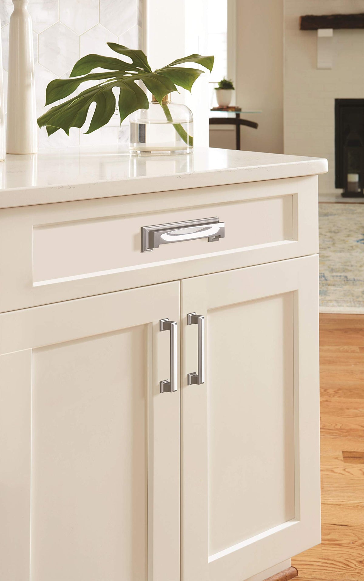 Amerock Cabinet Pull Polished Chrome 3-3/4 inch (96 mm) Center-to-Center Appoint 1 Pack Drawer Pull Cabinet Handle Cabinet Hardware