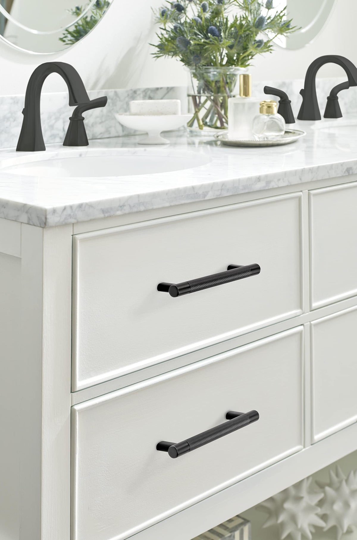 Amerock Kitchen Cabinet Pull Black Bronze 6-5/16 in (160 mm) Center-to-Center Bronx 1 Pack Furniture Hardware Cabinet Handle Bathroom Drawer Pull