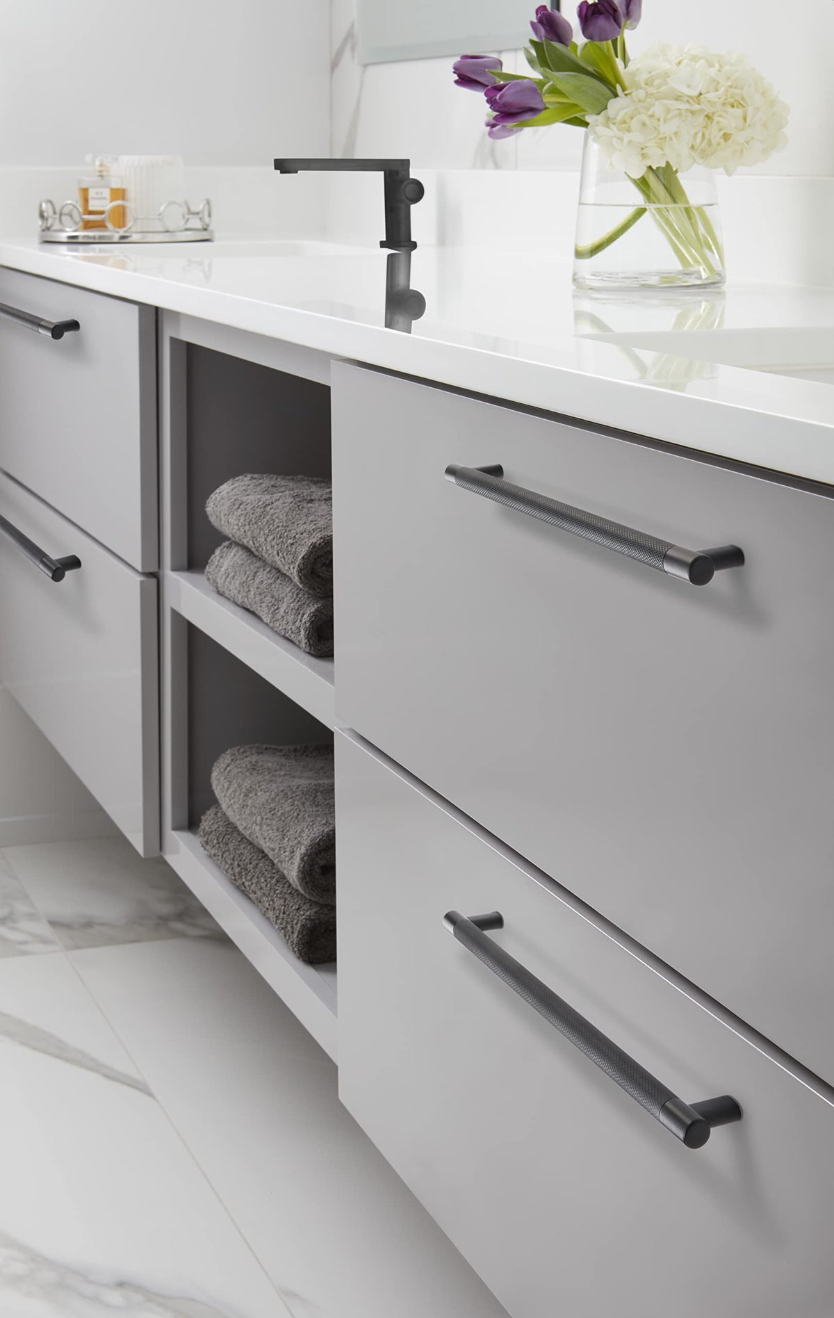 Amerock Kitchen Cabinet Pull Black Bronze 12-5/8 in (320 mm) Center-to-Center Bronx 1 Pack Furniture Hardware Cabinet Handle Bathroom Drawer Pull