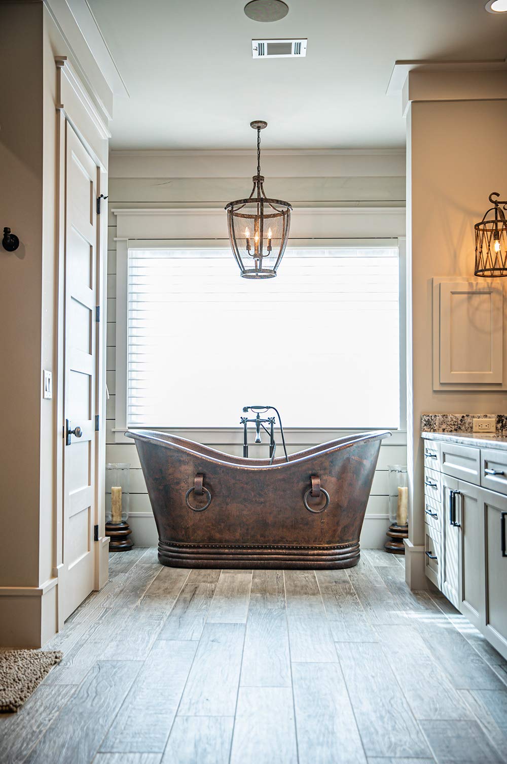 Premier Copper Products BTDR67DB 67-Inch Hammered Copper Double Slipper Bathtub with Rings, Oil Rubbed Bronze