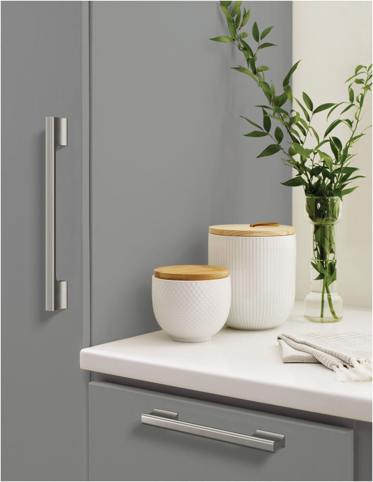 Amerock Cabinet Pull Polished Chrome 6-5/16 inch (160 mm) Center-to-Center Status 1 Pack Drawer Pull Cabinet Handle Cabinet Hardware