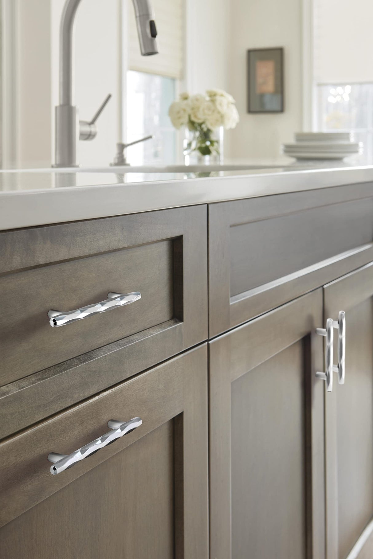Amerock Cabinet Pull Polished Chrome 5-1/16 inch (128 mm) Center to Center St. Vincent 1 Pack Drawer Pull Drawer Handle Cabinet Hardware