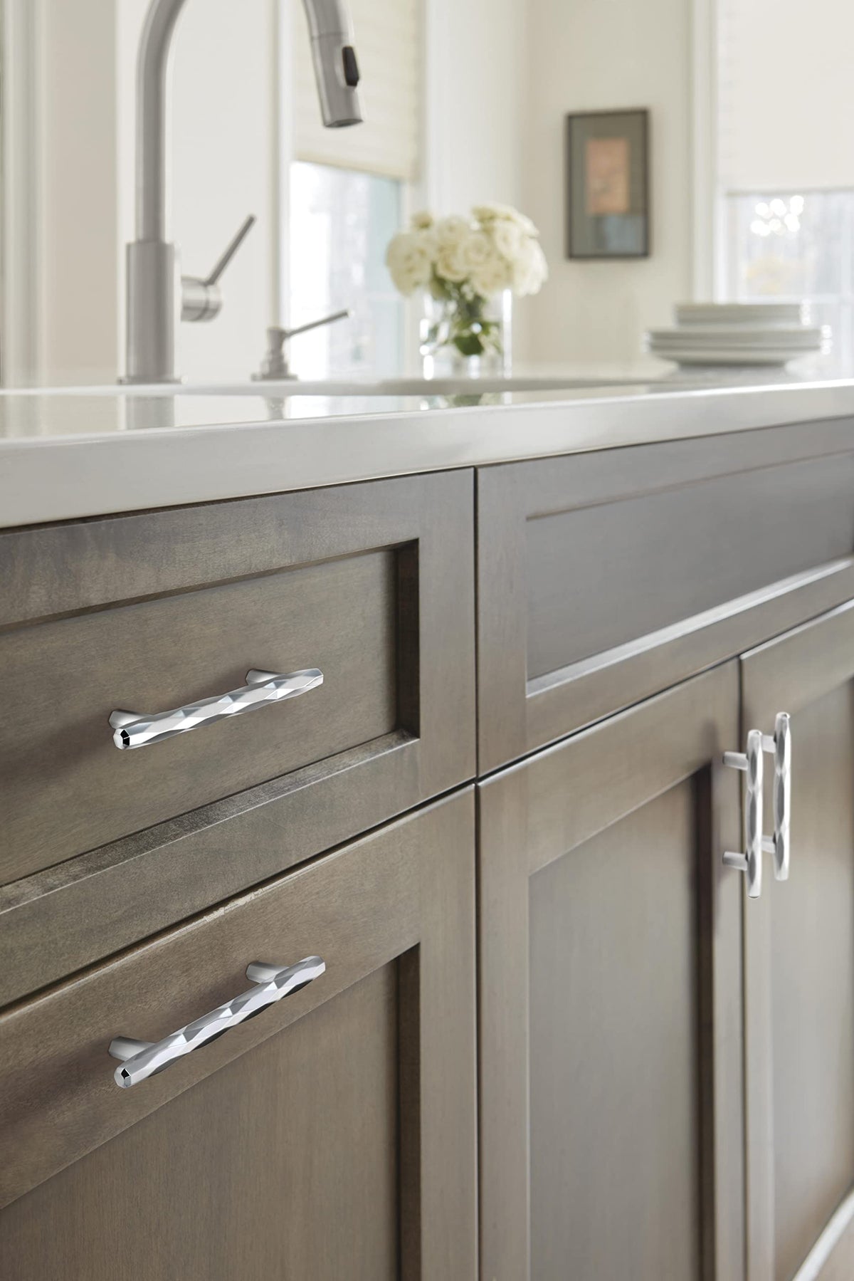 Amerock Cabinet Pull Polished Chrome 3-3/4 inch (96 mm) Center to Center St. Vincent 1 Pack Drawer Pull Drawer Handle Cabinet Hardware