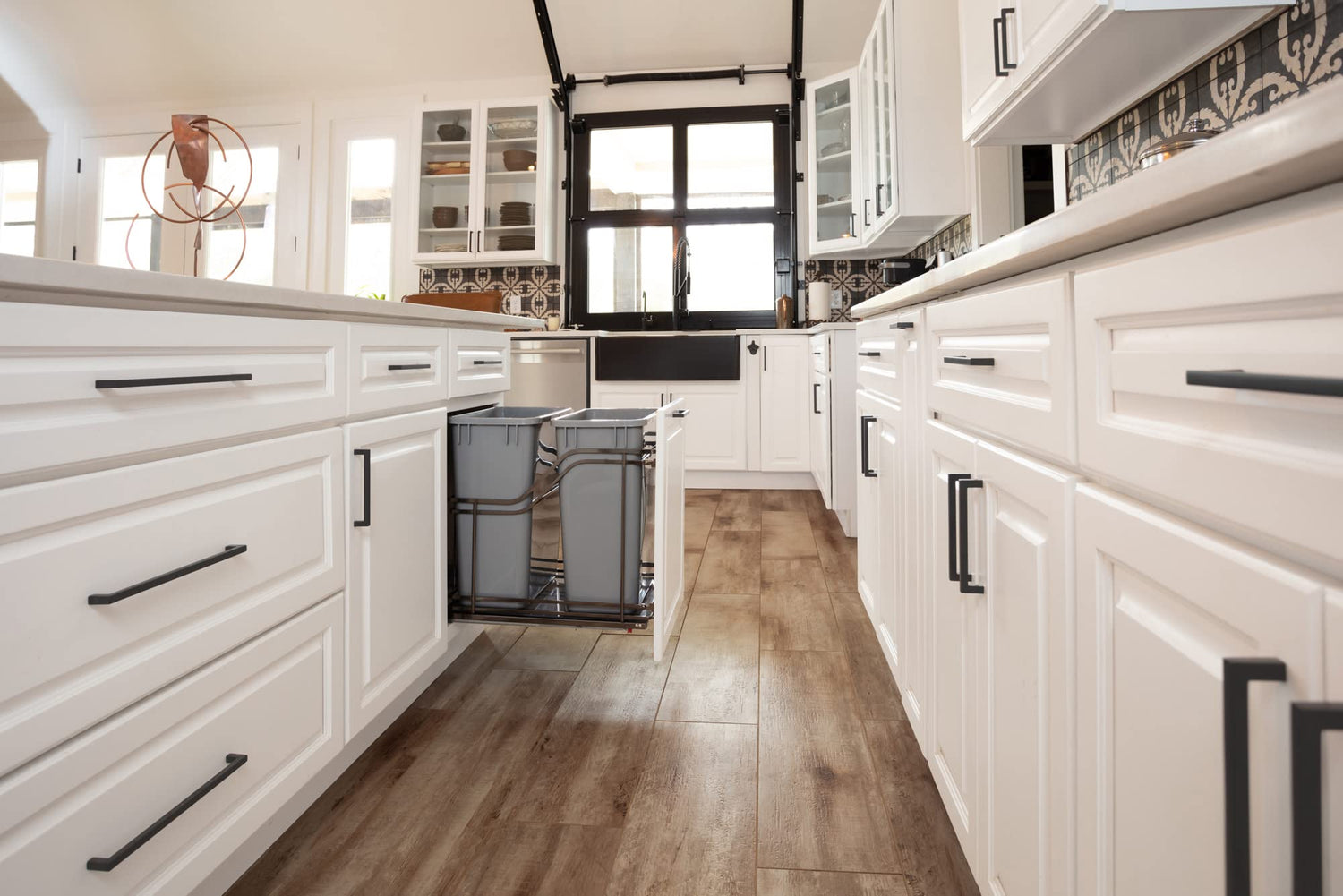 Elements 625-160SBZ-10 10-Pack of the 160 mm Center-to-Center Satin Bronze Square Stanton Cabinet Bar Pull