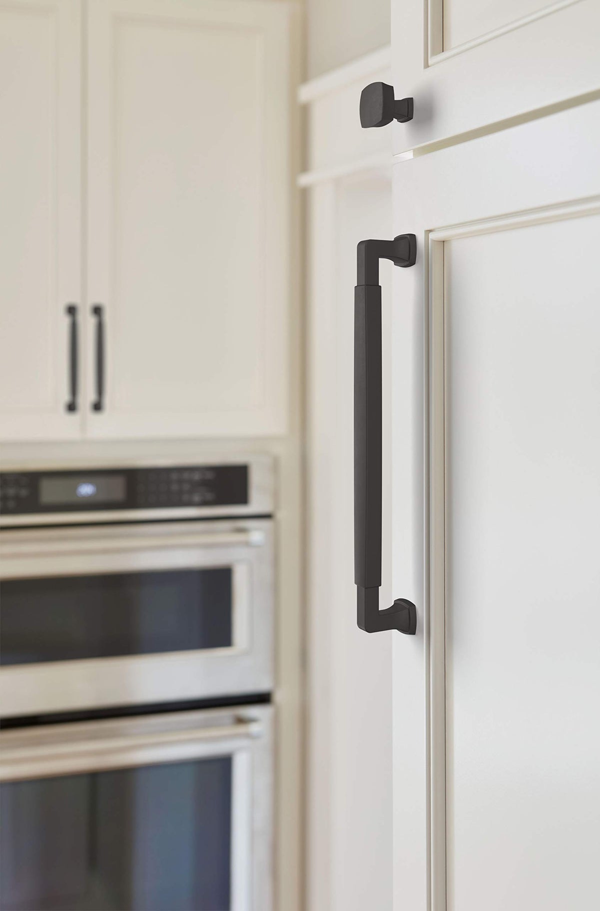 Amerock BP36890FB Stature Cabinet Pull, 8-13/16 in (224 mm) Center-to-Center, Matte Black