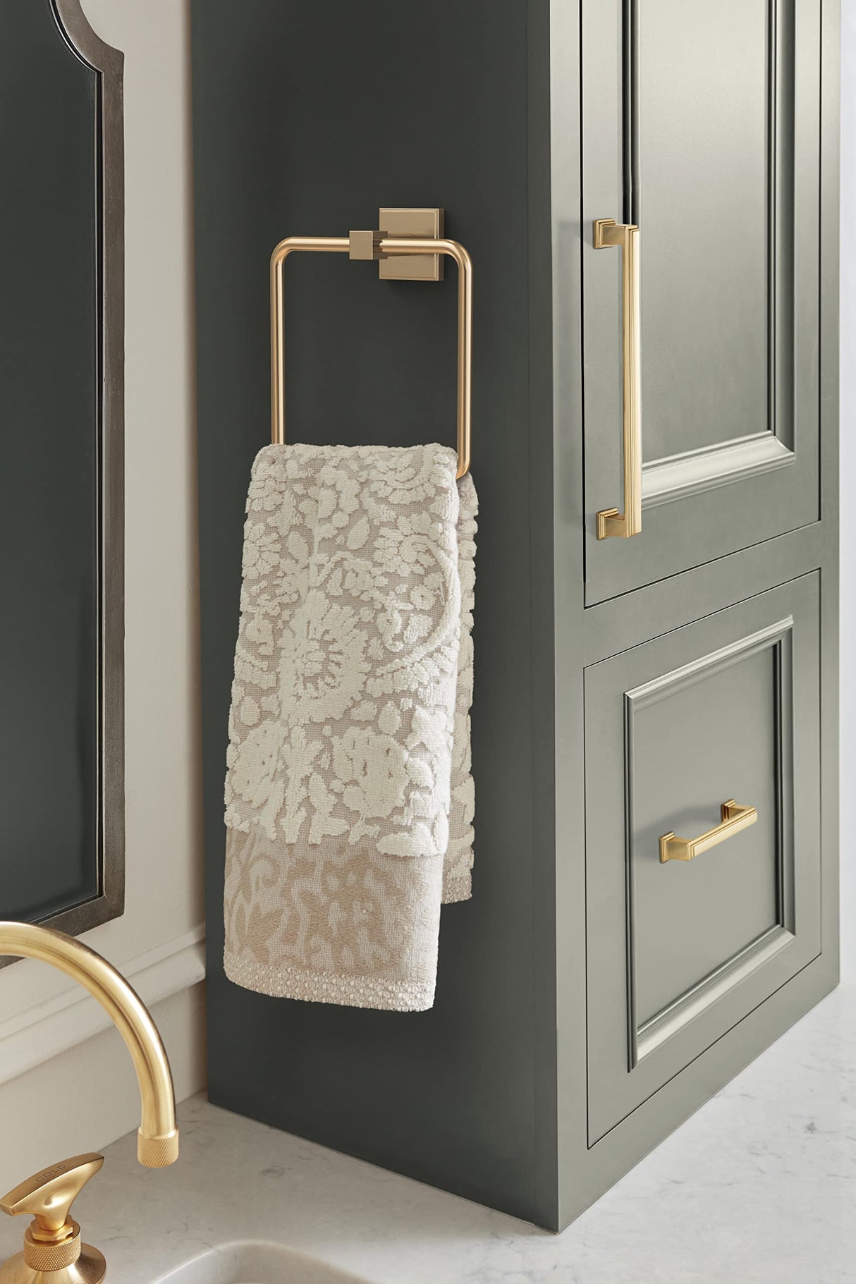 Amerock BH36072CZ Champagne Bronze Towel Ring 7-1/16 in (179 mm) Length Towel Holder Appoint Hand Towel Holder for Bathroom Wall Small Kitchen Towel Holder Bath Accessories