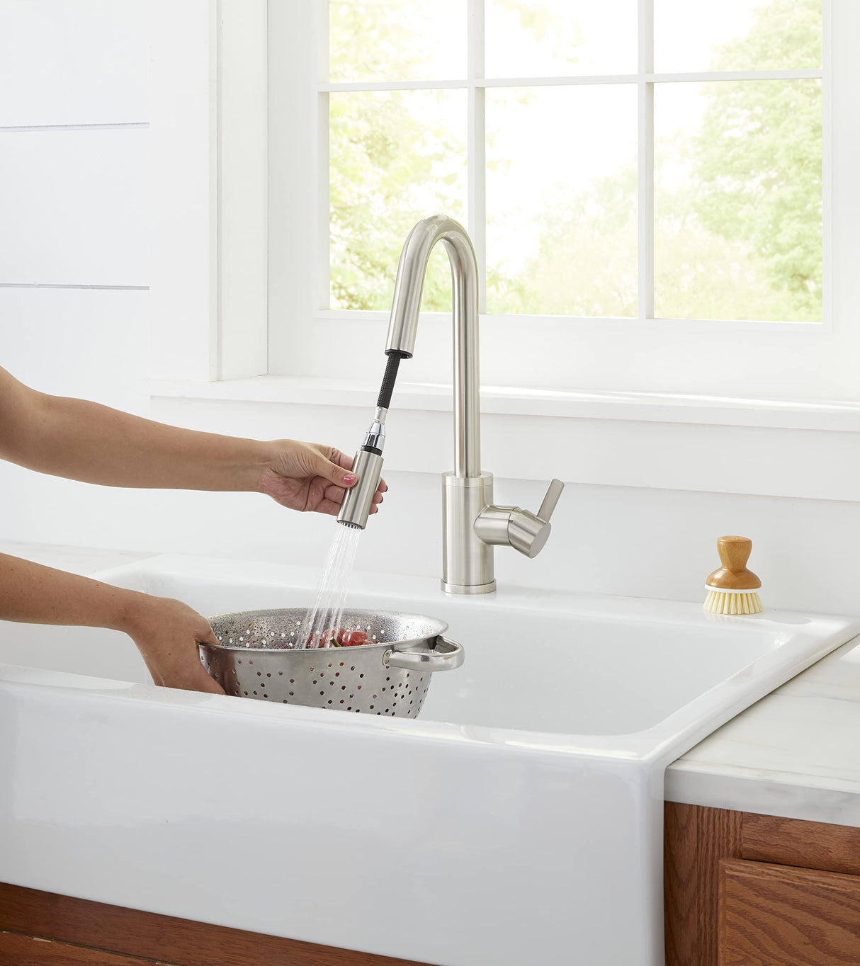 Gerber D457230SS Stainless Steel Amalfi Single Handle Pull-down Kitchen Faucet
