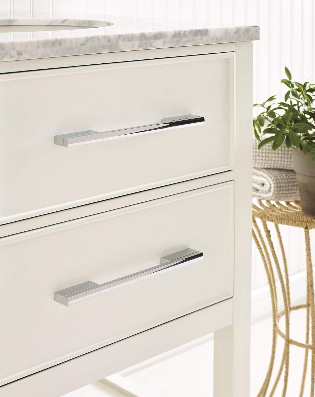 Amerock Cabinet Pull Polished Chrome 8 inch (203 mm) Center to Center Separa 1 Pack Drawer Pull Drawer Handle Cabinet Hardware
