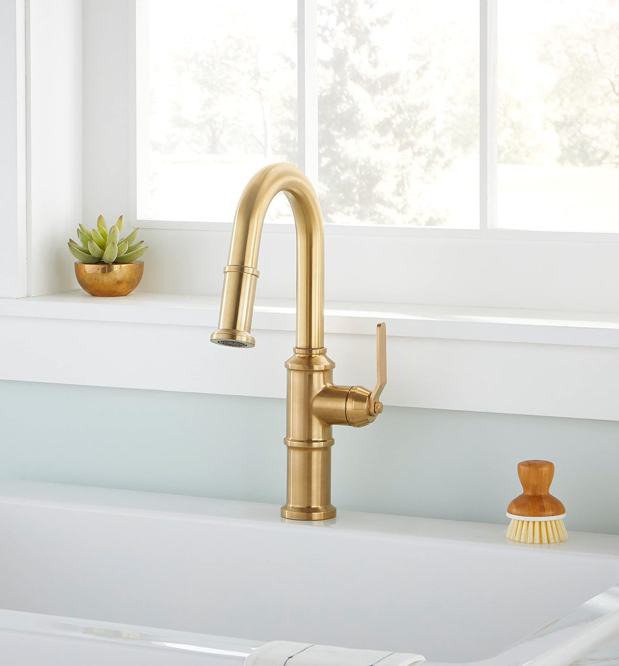 Gerber D150537BB Brushed Bronze Kinzie Single Handle Pull-down Prep Faucet