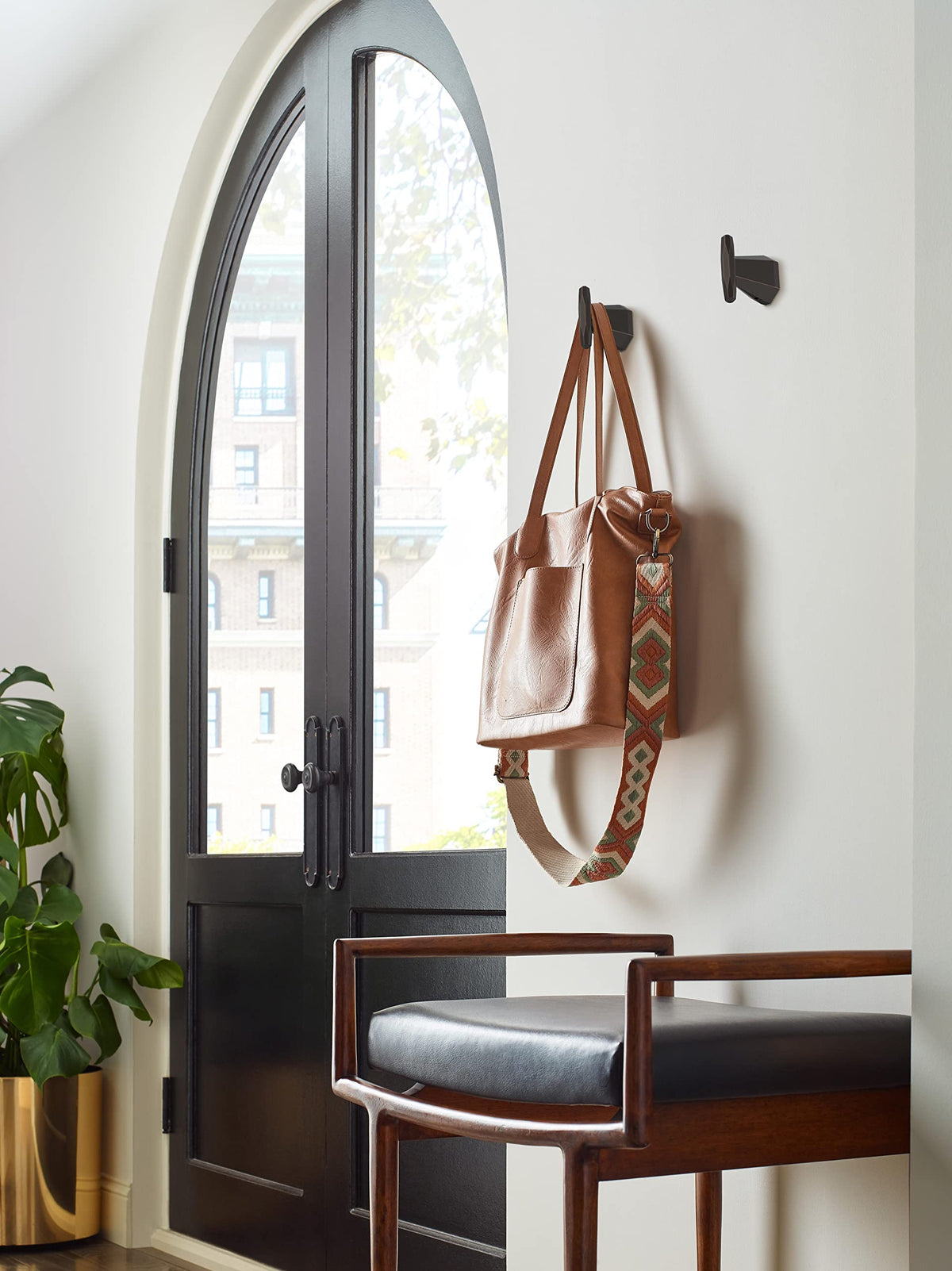 Amerock BH36040ORB Oil Rubbed Bronze Single Robe Hook 3-7/16 in. (87 mm) Length Towel Holder St. Vincent Towel Hook for Bathroom Bathroom Hardware Bath Accessories