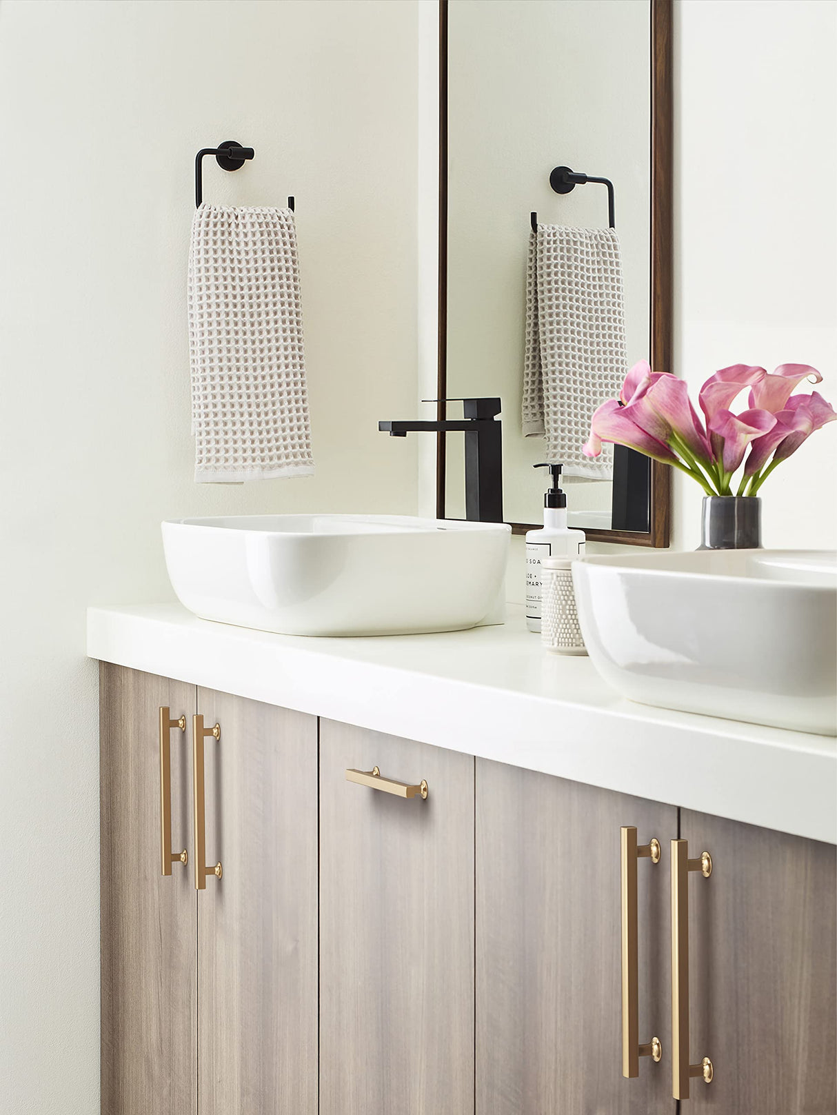 Amerock Corp BP37107CZ Everett Pull, 7-9/16 in (192 mm) Center-to-Center, Champagne Bronze