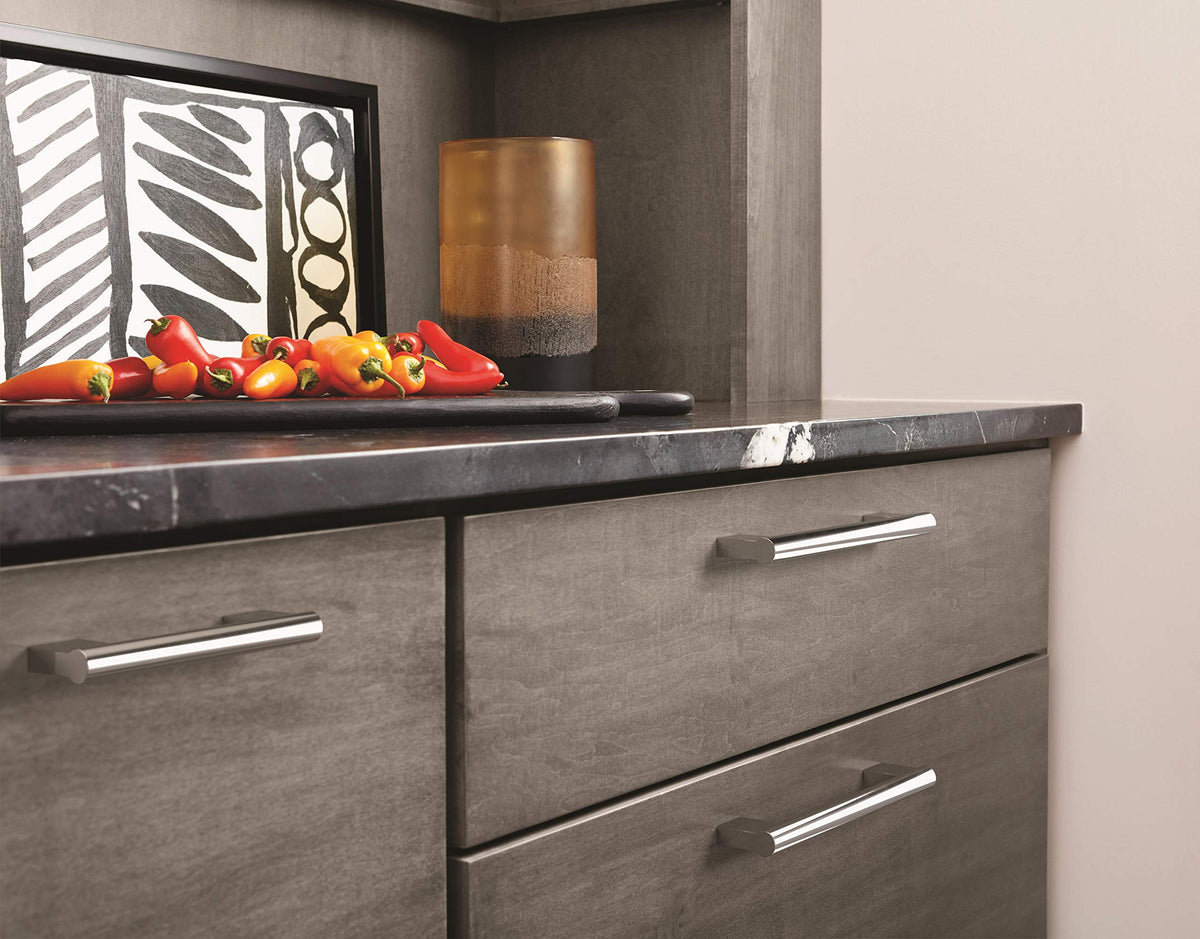 Amerock Cabinet Pull Polished Chrome 3-3/4 inch (96 mm) Center-to-Center Versa 1 Pack Drawer Pull Cabinet Handle Cabinet Hardware