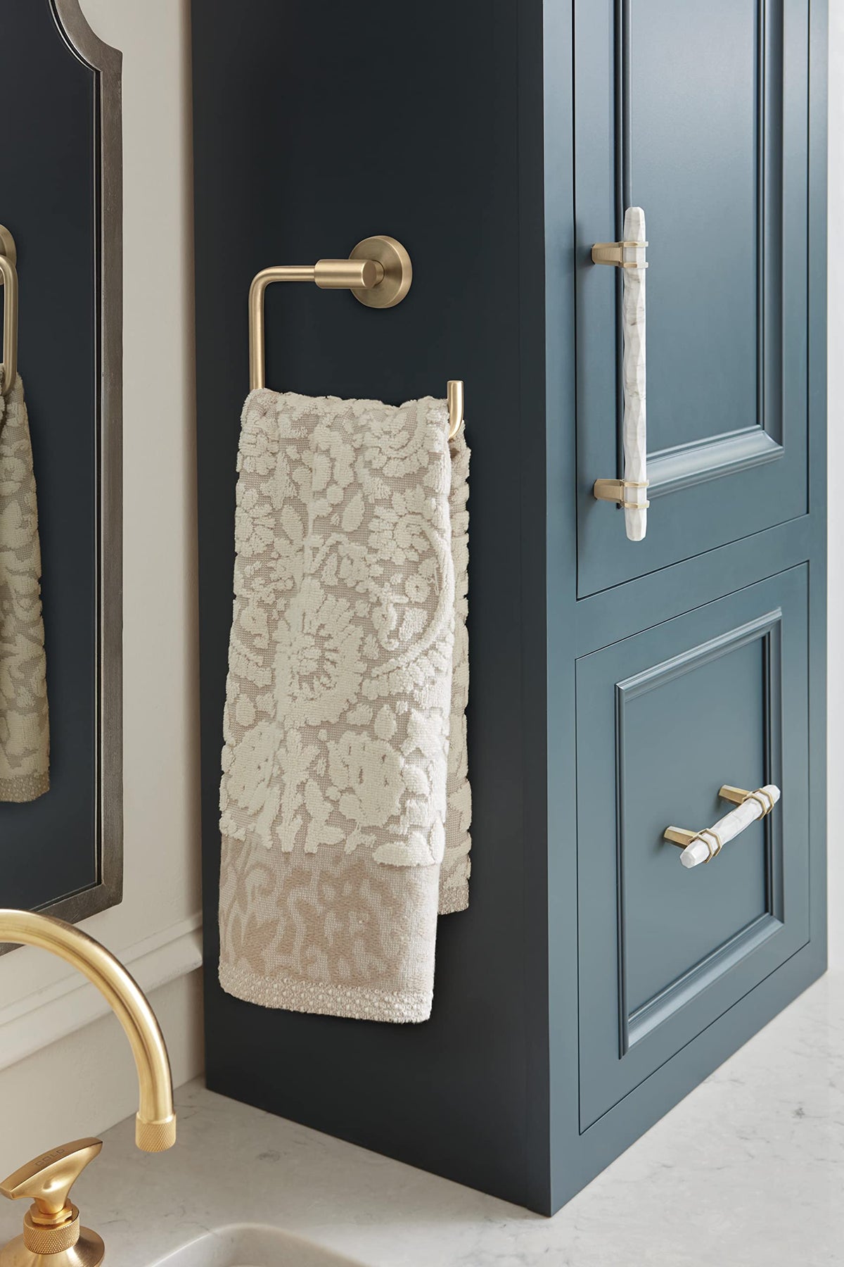 Amerock BH26541BBZ Golden Champagne Towel Ring 6-7/16 in (164 mm) Length Towel Holder Arrondi Hand Towel Holder for Bathroom Wall Small Kitchen Towel Holder Bath Accessories