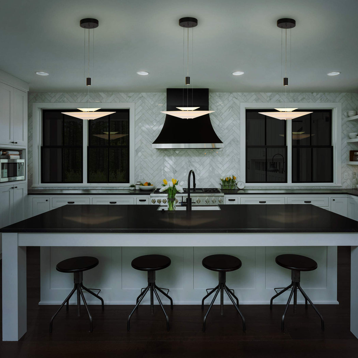 VONN Lighting Positano VAP225R1BL 20" Integrated LED ETL Certified Height Adjustable Pendant Light in Black