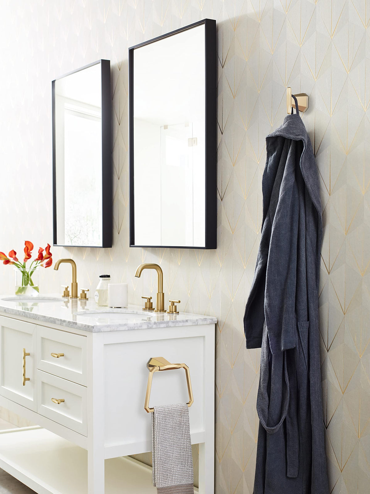 Amerock BH36042CZ Champagne Bronze Towel Ring 5-9/16 in (141 mm) Length Towel Holder St. Vincent Hand Towel Holder for Bathroom Wall Small Kitchen Towel Holder Bath Accessories