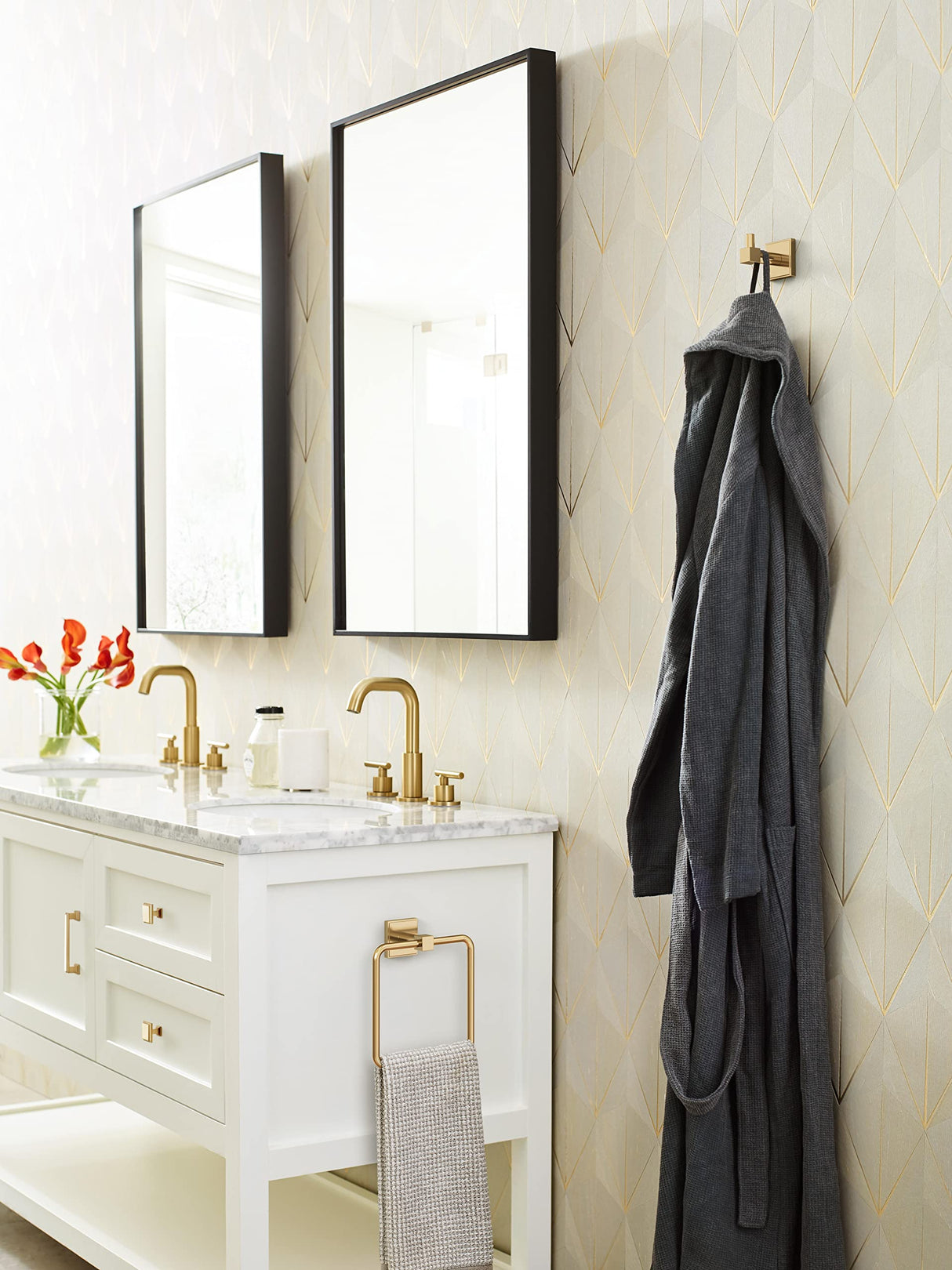 Amerock BH36072CZ Champagne Bronze Towel Ring 7-1/16 in (179 mm) Length Towel Holder Appoint Hand Towel Holder for Bathroom Wall Small Kitchen Towel Holder Bath Accessories