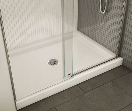 MAAX 410001-501-001-000 B3Round 4832 Acrylic Alcove Shower Base in White with Center Drain