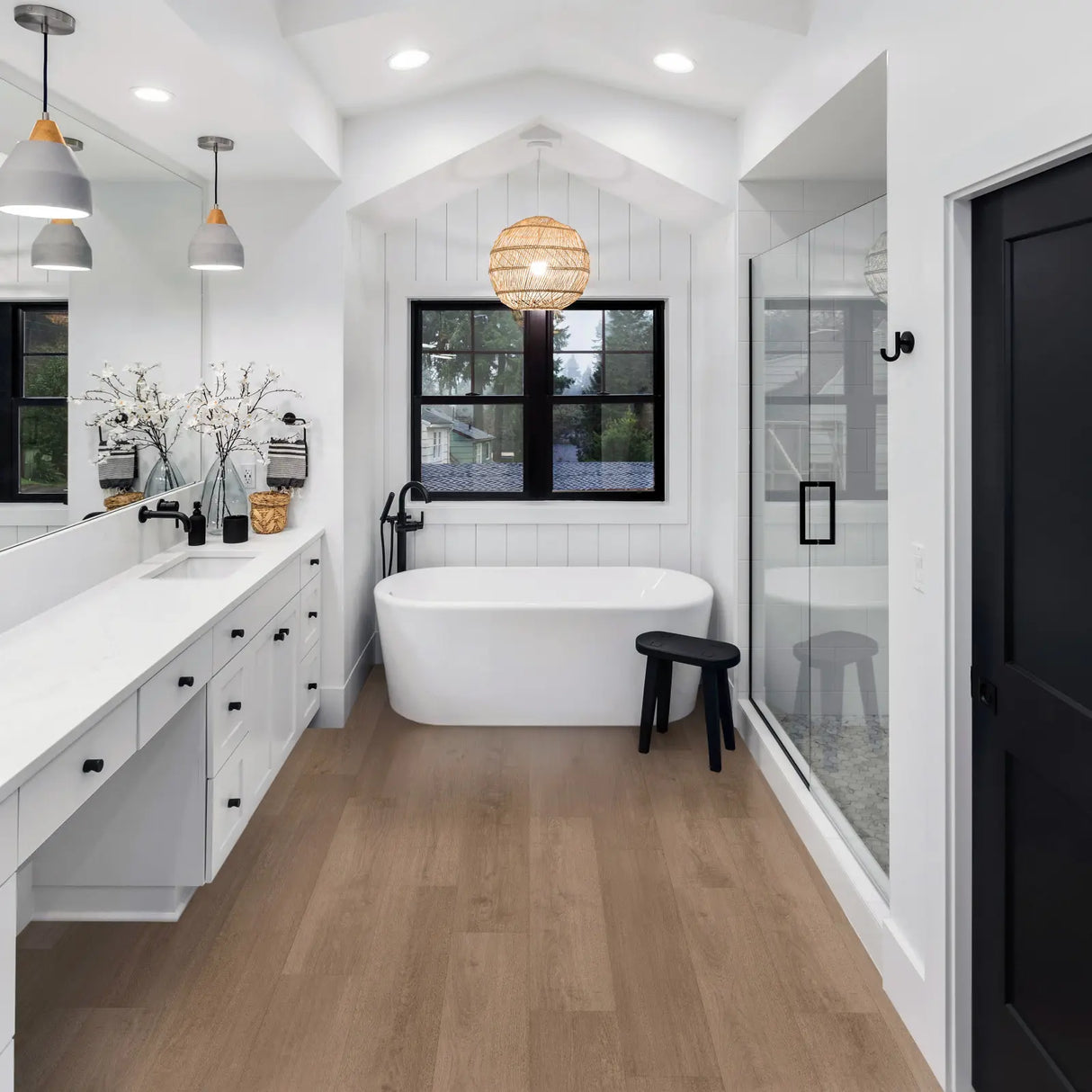 CALI Estuary Oak Pacifica Laminate Plank Wide+ Click (Angle-Angle) 7703001100 47-13/16 x 7-11/16 x 10mm (25.5 Sqft)