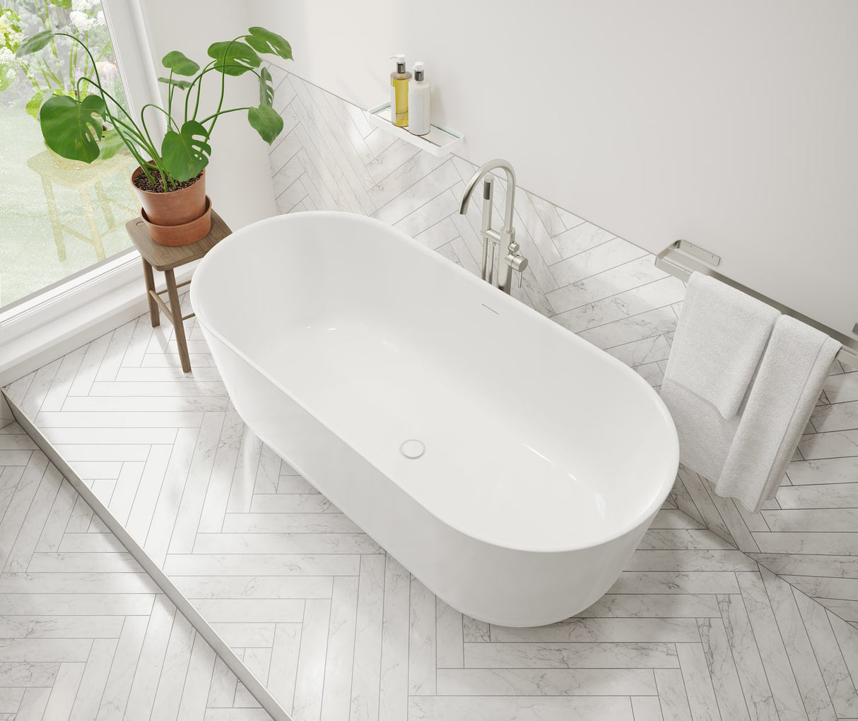 MAAX 107512-000-001-000 Malindi 67 x 30 Acrylic Freestanding Oval Center Drain Bathtub in White