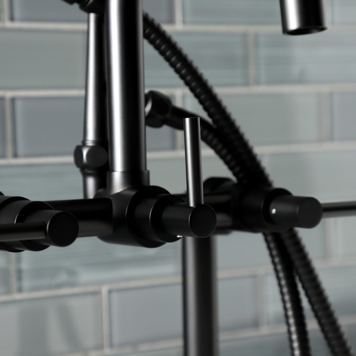 Concord AE8400DL Deck Mount Clawfoot Tub Faucet, Matte Black