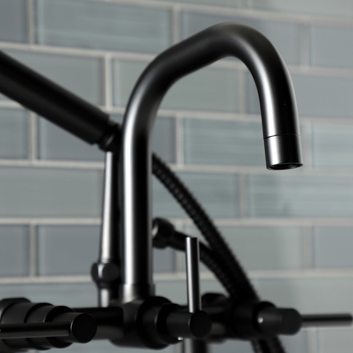 Concord AE8400DL Deck Mount Clawfoot Tub Faucet, Matte Black