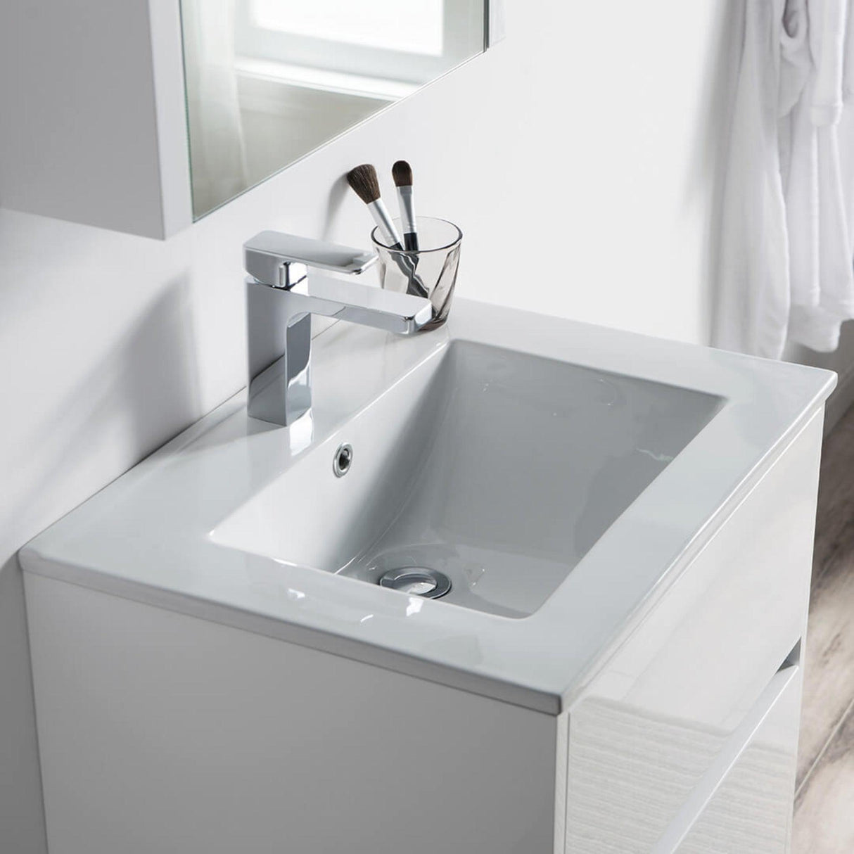 Blossom Valencia 24" 2-Drawer White Wall-Mounted Vanity Set With Ceramic Top and Integrated Single Sink