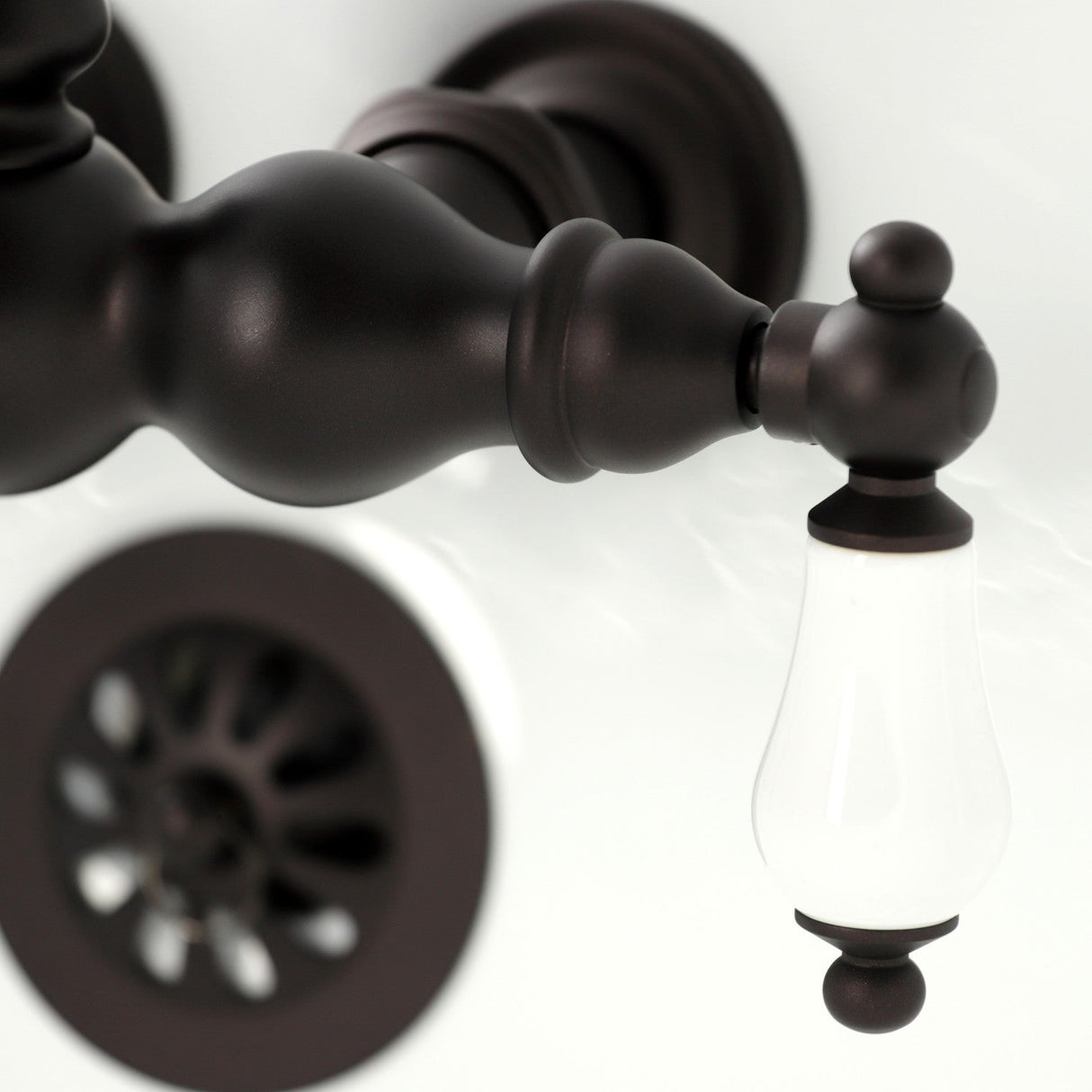 Vintage CA5T5 Two-Handle 2-Hole Wall Mount Clawfoot Tub Faucet, Oil Rubbed Bronze