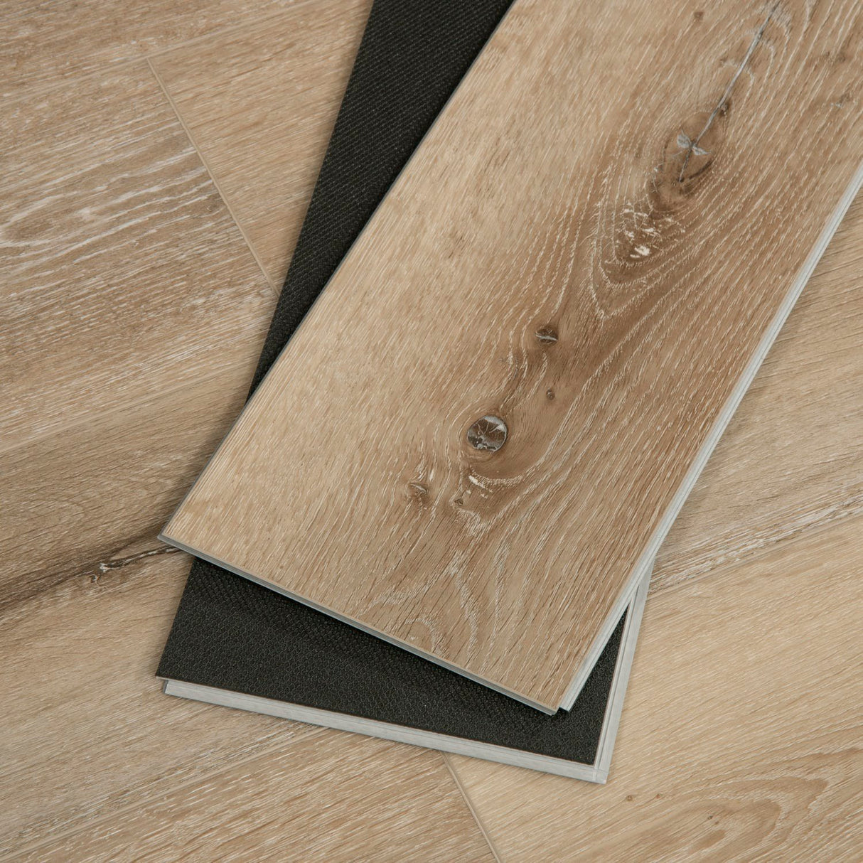 CALI SP1 Cutback Hickory (Color 3 Aged Hickory) Wide+ Click w/ Pad (Covers 28.68 SQFT) 7903000300