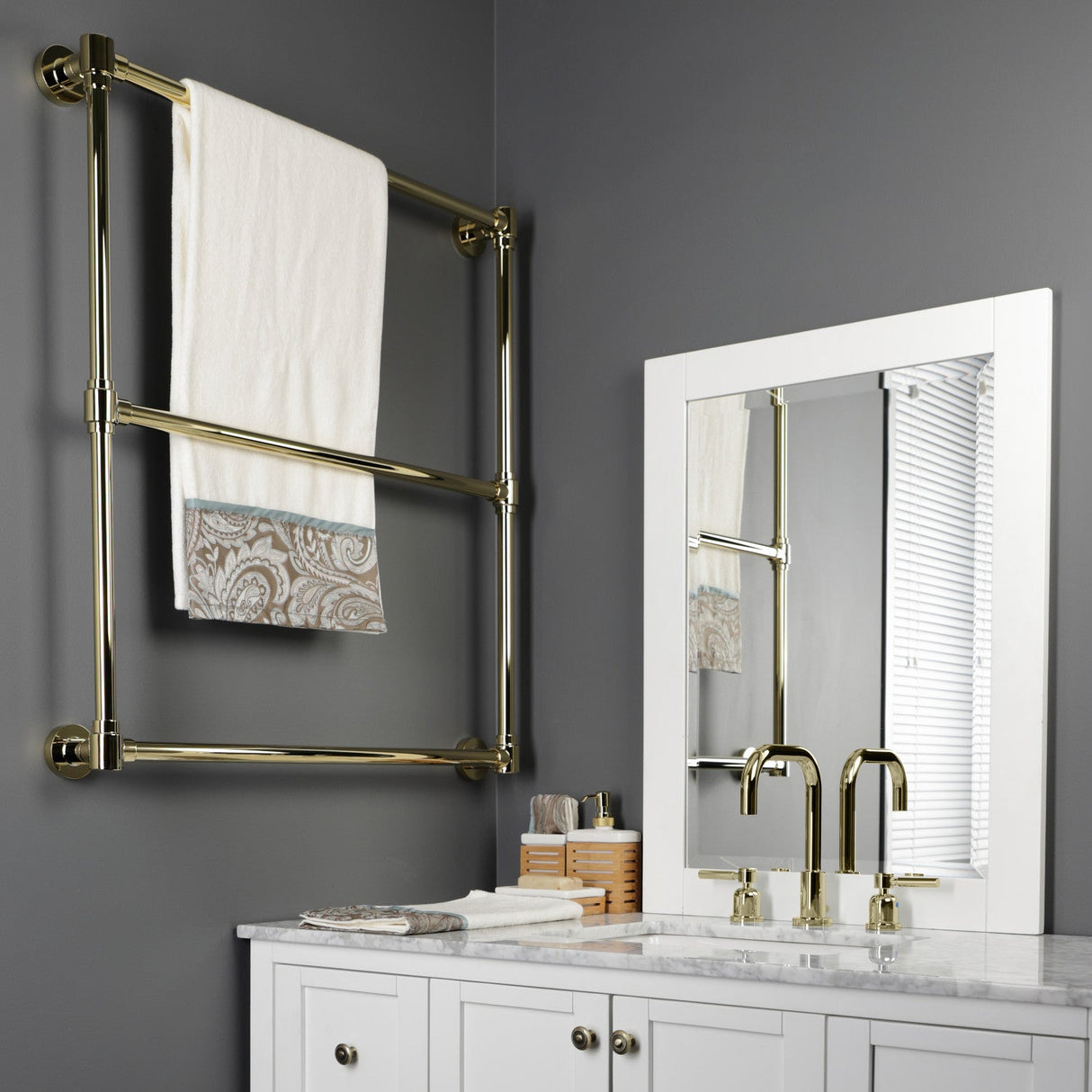 Gallant DTM323032 30-Inch Wall Mount 3-Bar Towel Rack, Polished Brass