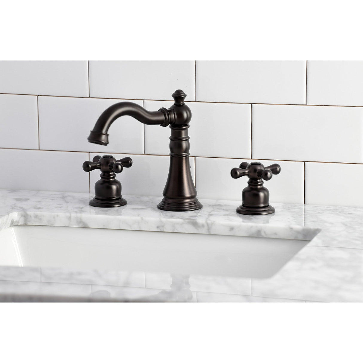 American Classic FSC1975AX Two-Handle 3-Hole Deck Mount Widespread Bathroom Faucet with Pop-Up Drain, Oil Rubbed Bronze