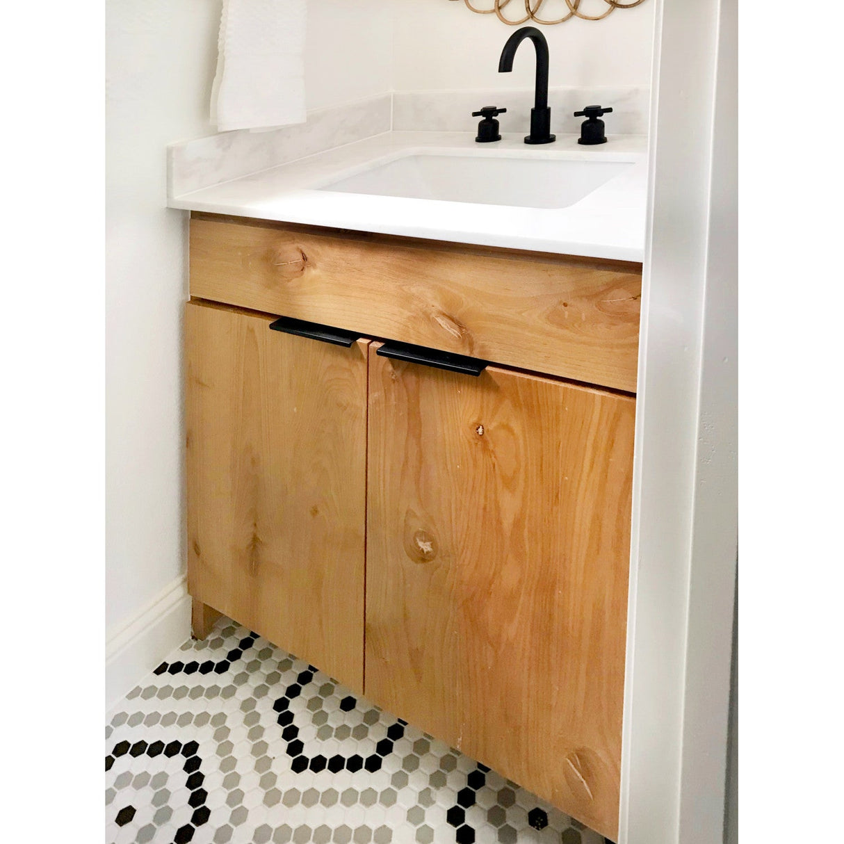 Concord FSC8920DX Two-Handle 3-Hole Deck Mount Widespread Bathroom Faucet with Pop-Up Drain, Matte Black