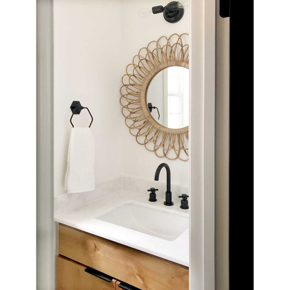 Concord FSC8920DX Two-Handle 3-Hole Deck Mount Widespread Bathroom Faucet with Pop-Up Drain, Matte Black