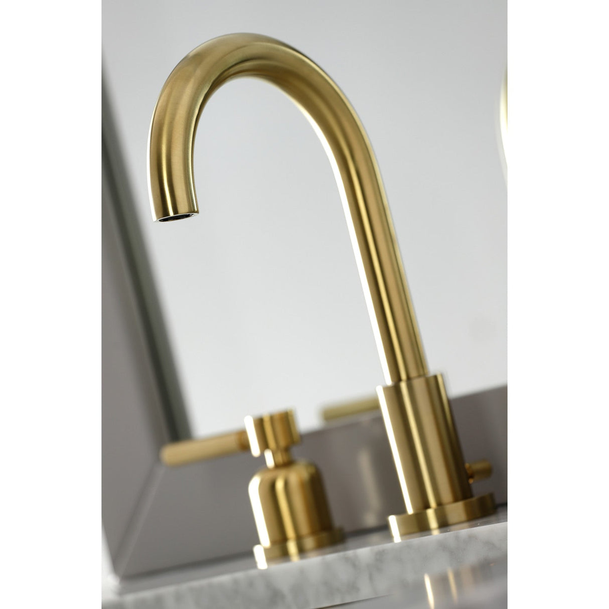 Concord FSC8923DL Two-Handle 3-Hole Deck Mount Widespread Bathroom Faucet with Pop-Up Drain, Brushed Brass