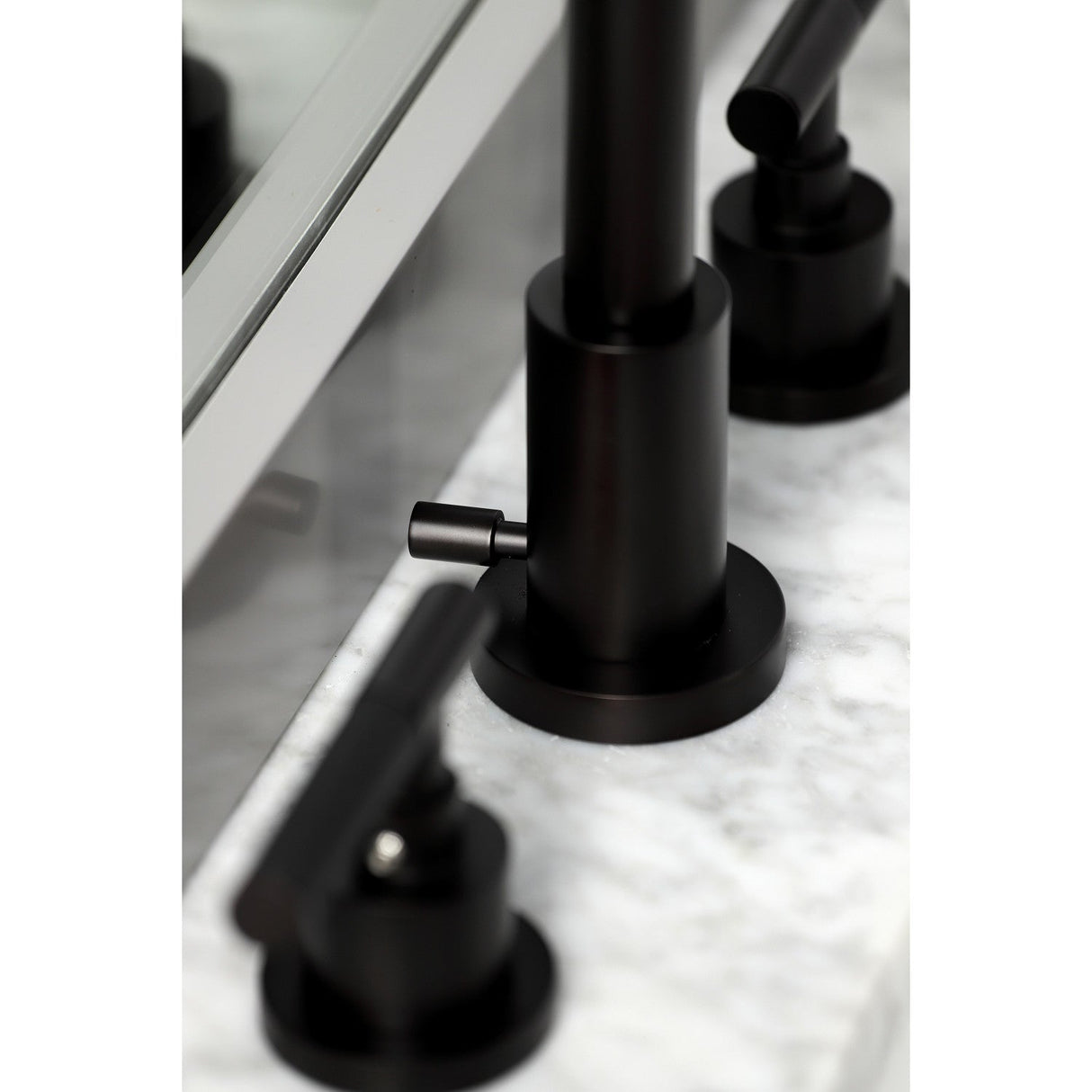 Kaiser FSC8925CKL Two-Handle 3-Hole Deck Mount Widespread Bathroom Faucet with Pop-Up Drain, Oil Rubbed Bronze