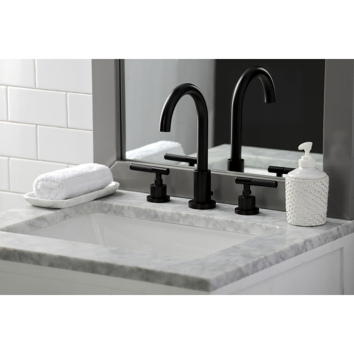 Kaiser FSC8925CKL Two-Handle 3-Hole Deck Mount Widespread Bathroom Faucet with Pop-Up Drain, Oil Rubbed Bronze