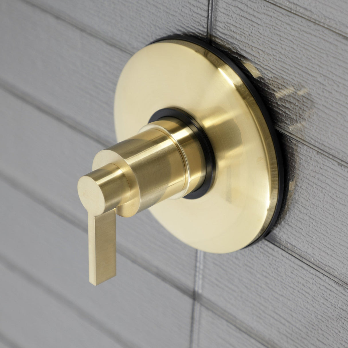 NuvoFusion KB3007NDL Single-Handle Volume Control, Brushed Brass