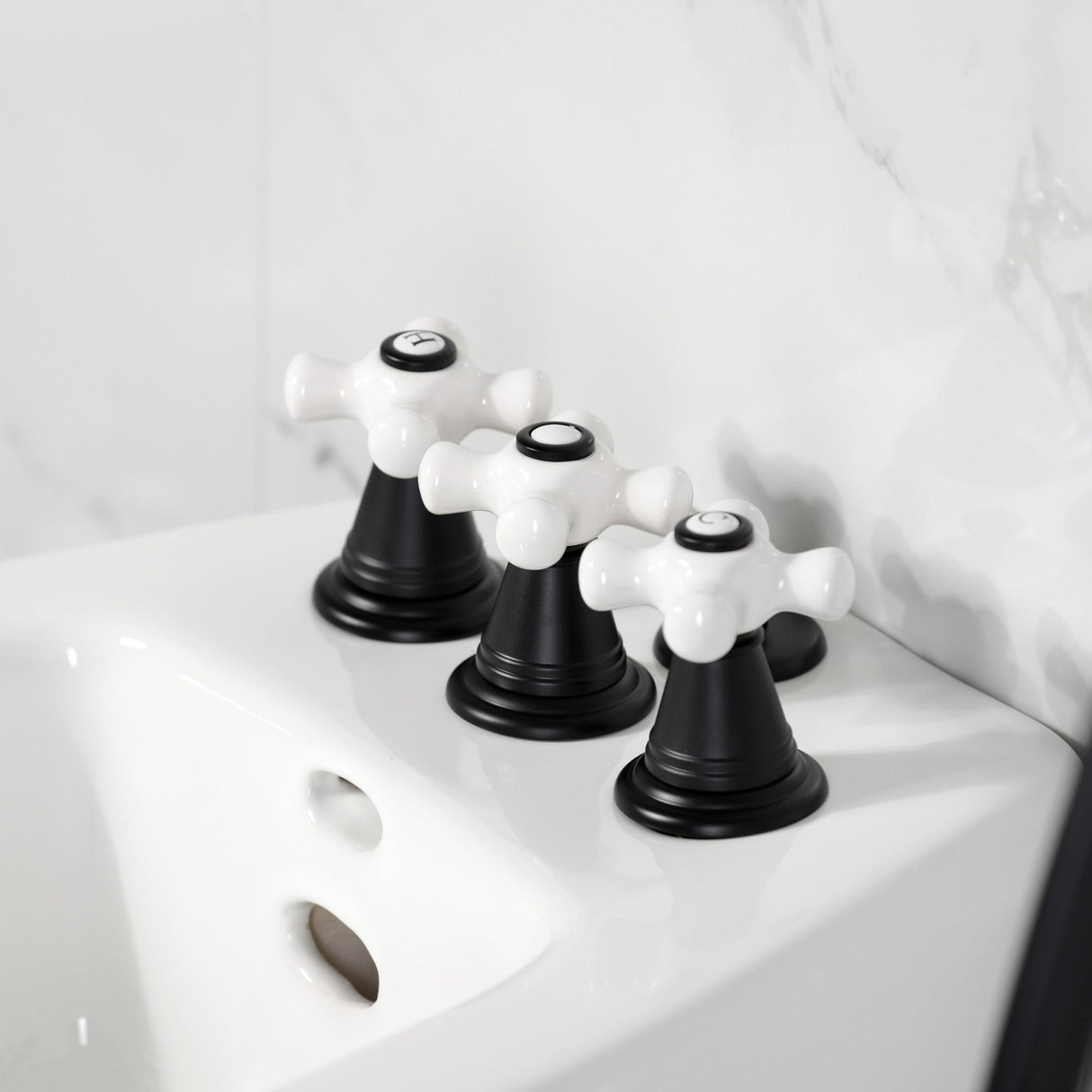 Victorian KB320PX Three-Handle Vertical Spray Bidet Faucet with Brass Pop-Up, Matte Black