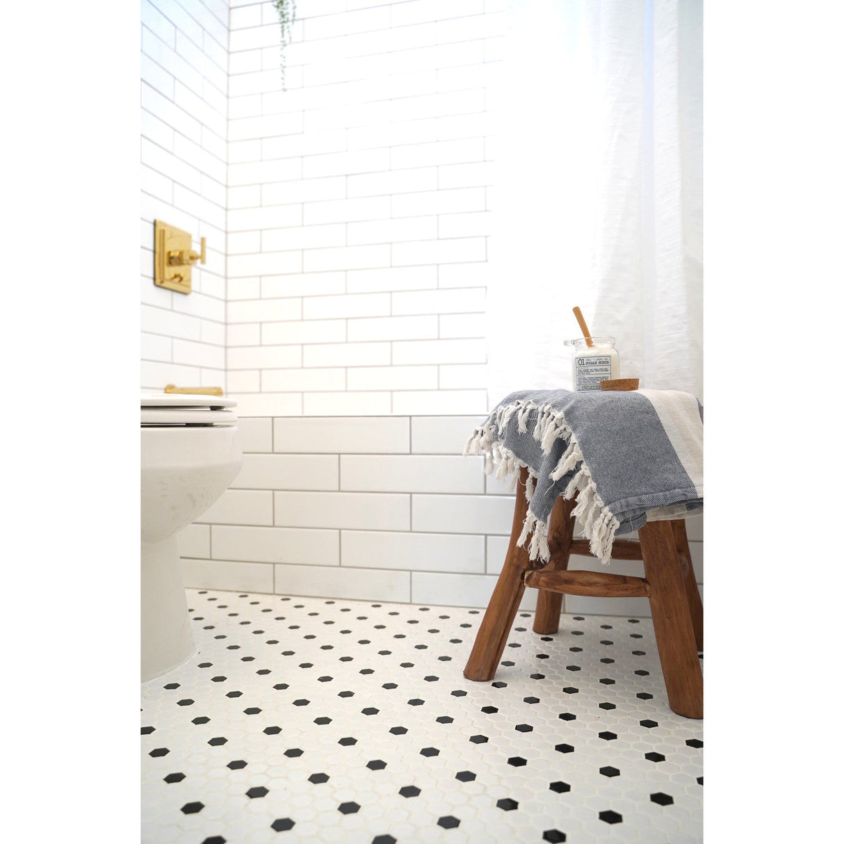 Claremont KB86520CQL Single-Handle 3-Hole Wall Mount Tub and Shower Faucet, Polished Brass