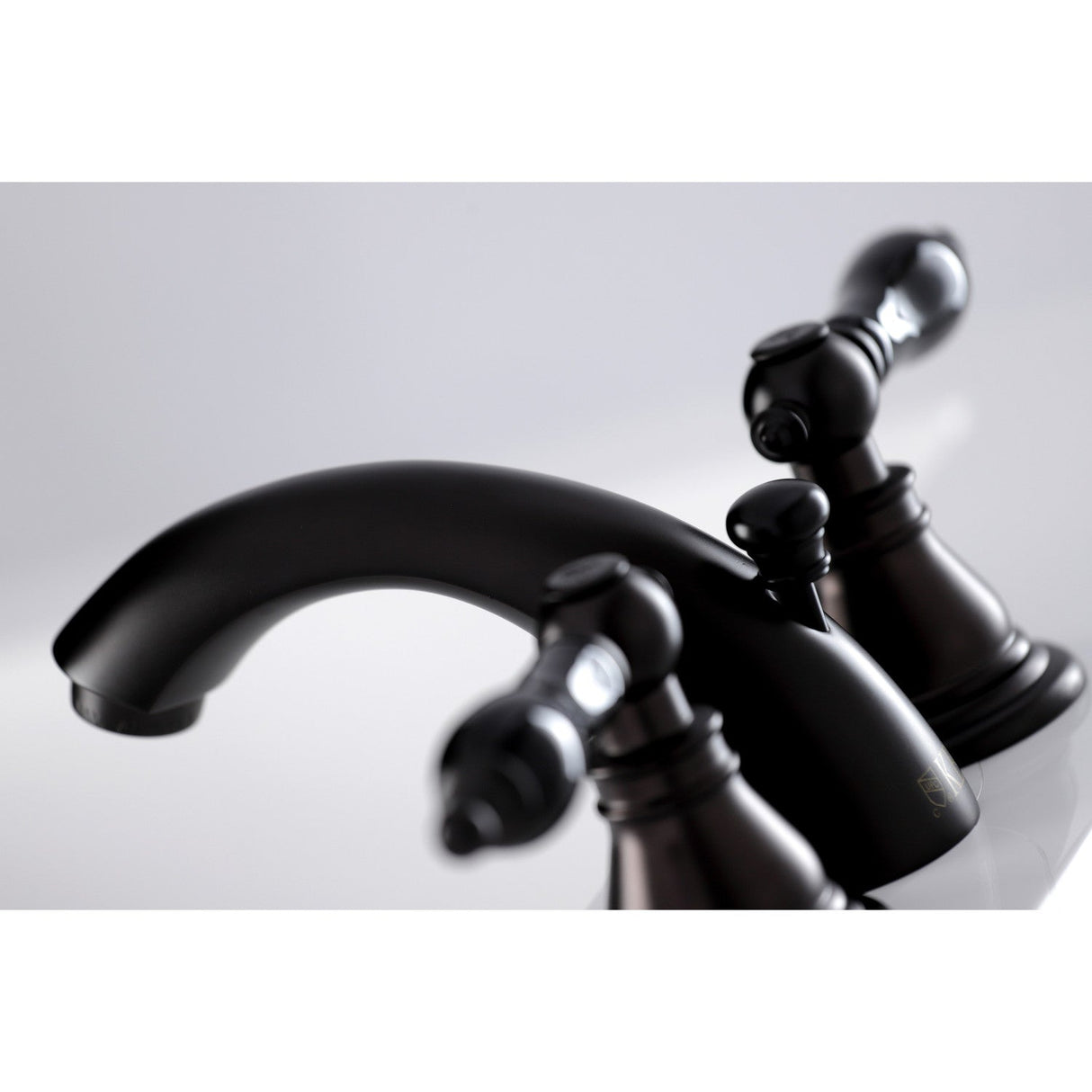 Duchess KB955AKL Two-Handle 3-Hole Deck Mount Mini-Widespread Bathroom Faucet with Plastic Pop-Up, Oil Rubbed Bronze