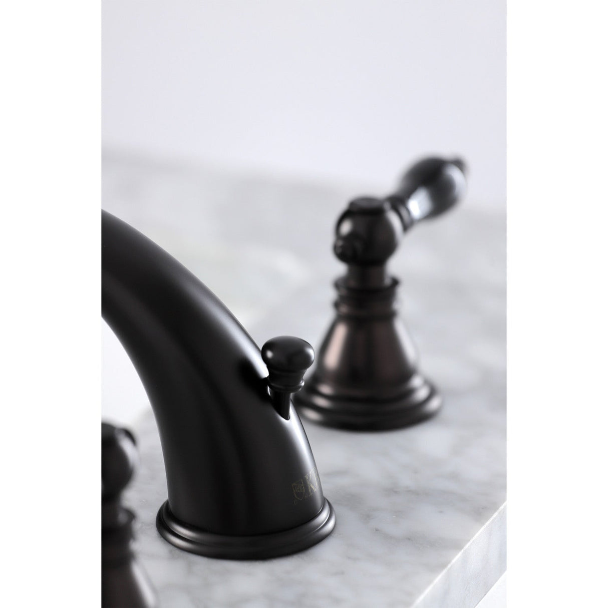 Duchess KB965AKL Two-Handle 3-Hole Deck Mount Widespread Bathroom Faucet with Plastic Pop-Up, Oil Rubbed Bronze